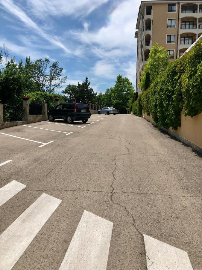 Апартамент Unilux Golden Sands Luaran gambar