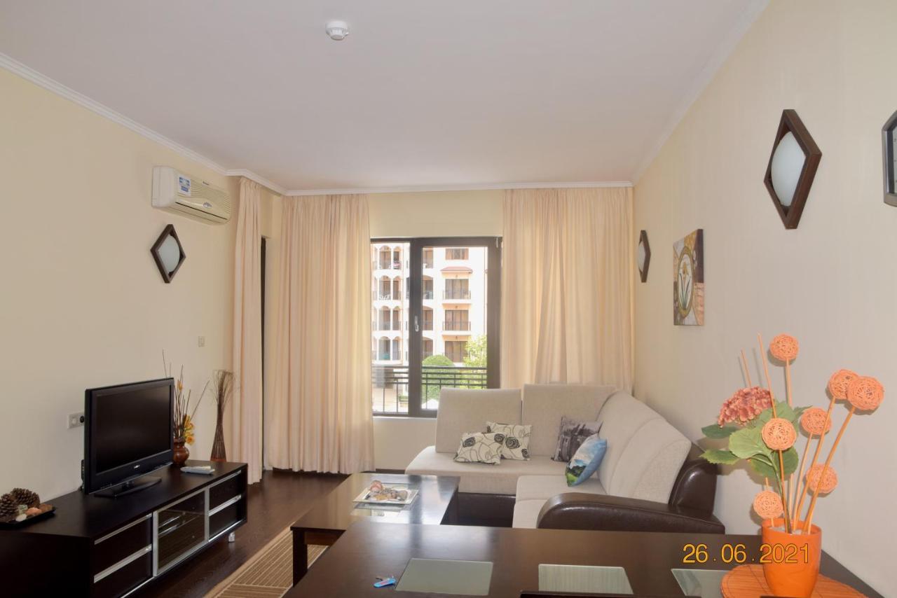 Апартамент Unilux Golden Sands Luaran gambar