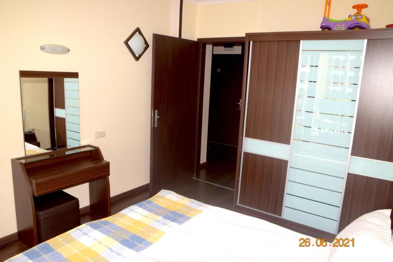 Апартамент Unilux Golden Sands Luaran gambar