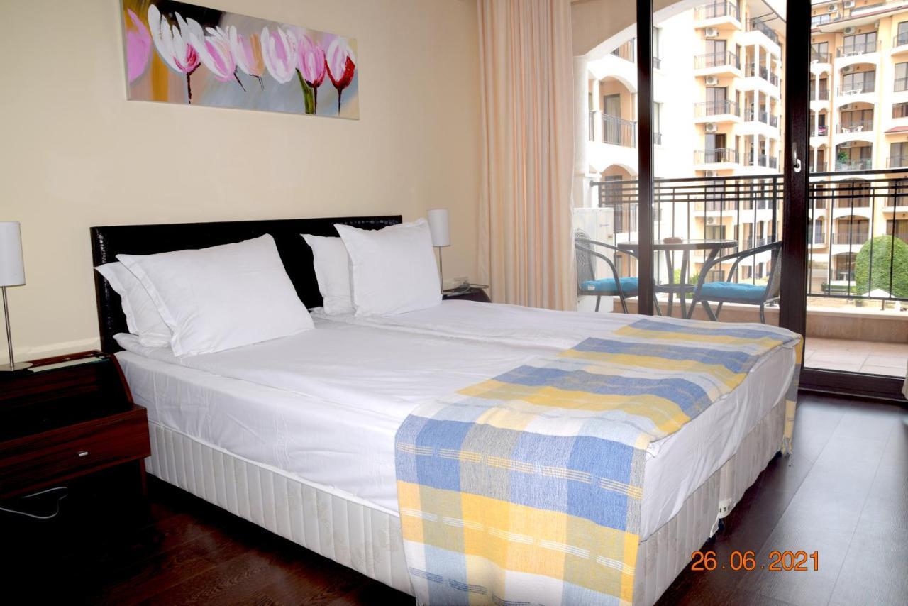Апартамент Unilux Golden Sands Luaran gambar