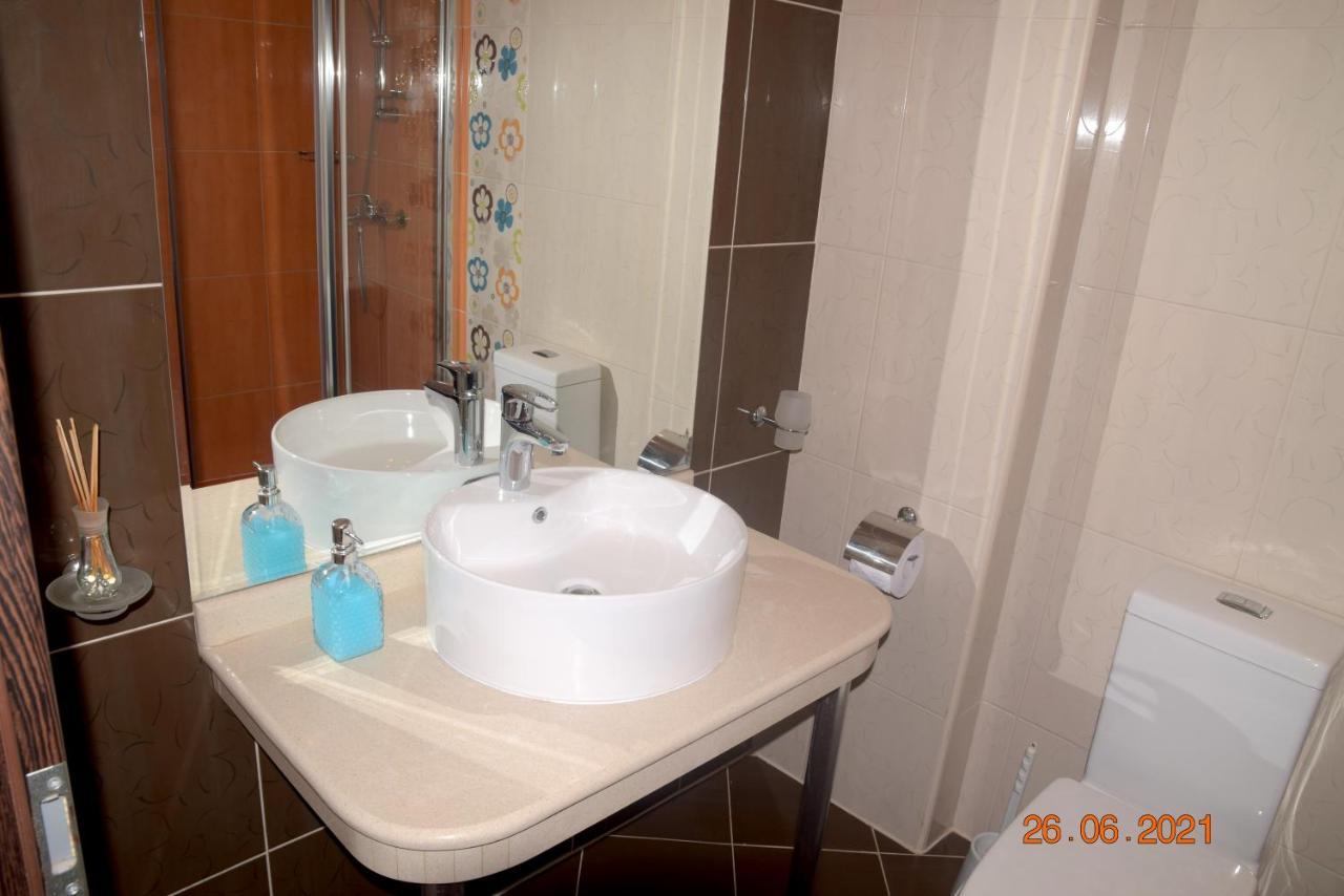 Апартамент Unilux Golden Sands Luaran gambar